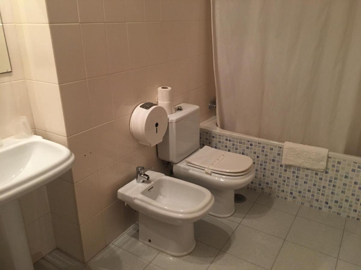Hostal Carlos III El Ejido Bagian luar foto