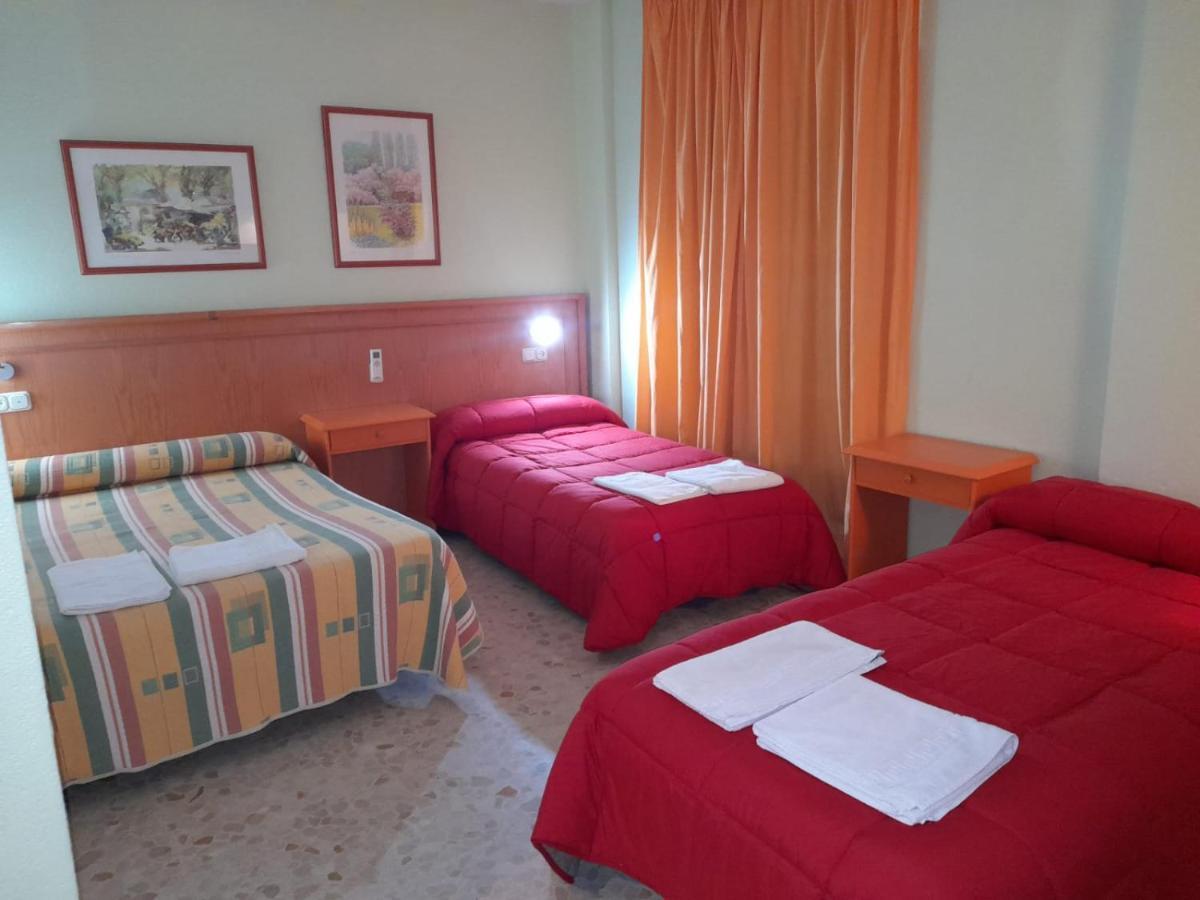 Hostal Carlos III El Ejido Bagian luar foto